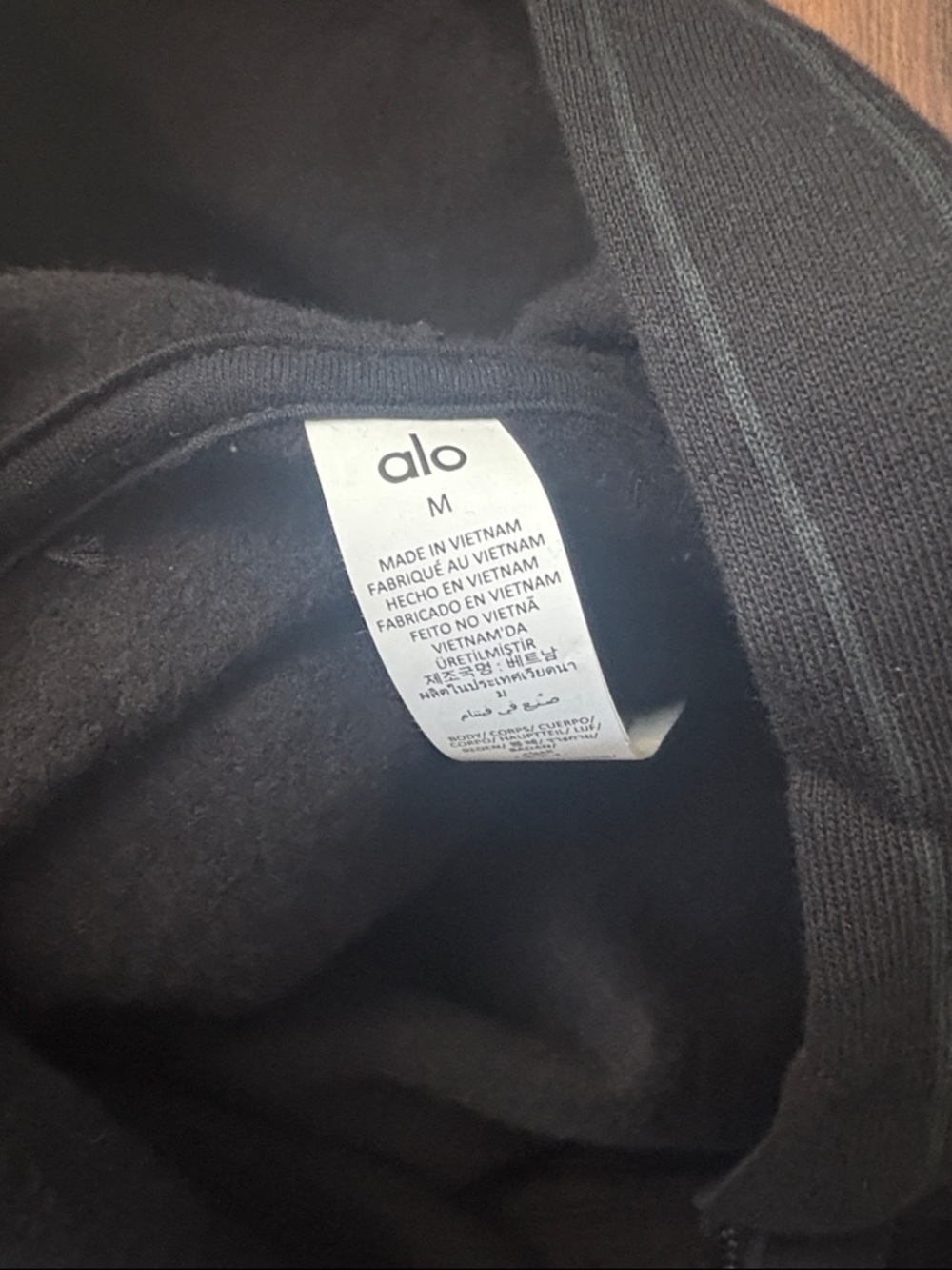 (#19) Alo Yoga Pinstripe Hoodie -black - Picture 8 of 8